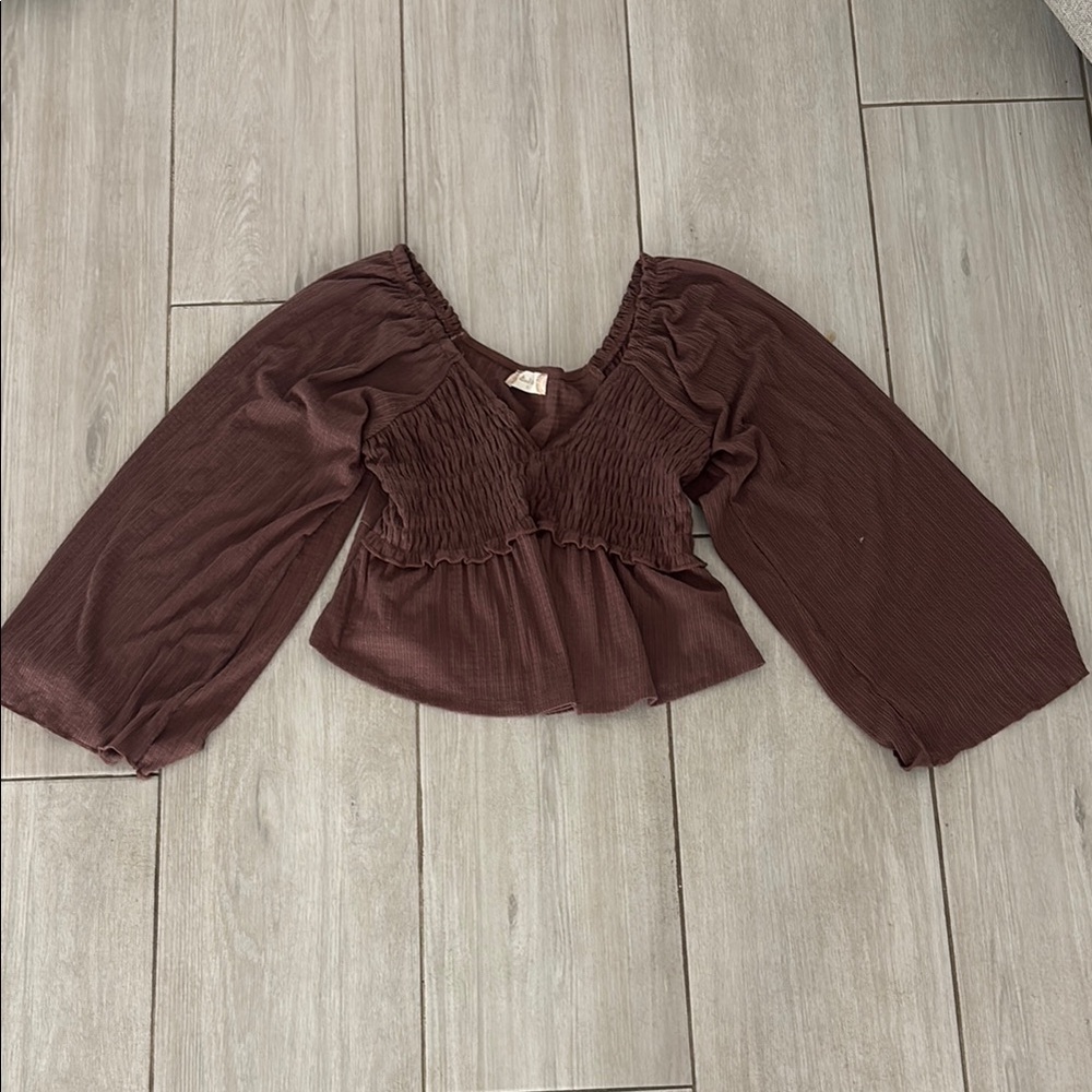 Altrd State Women's Brown Wide Arm Top
